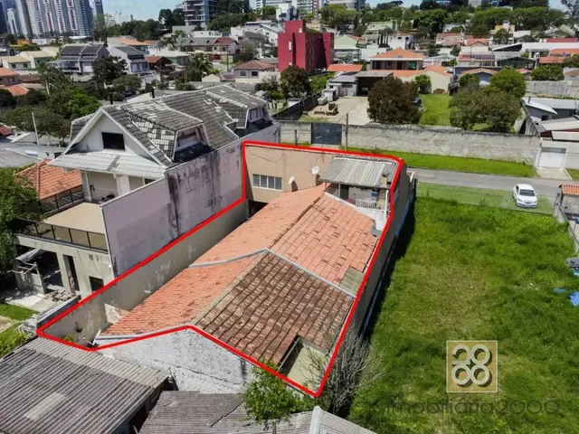 Terreno com 372m², à venda, no bairro Campina Do Siqueira em Curitiba