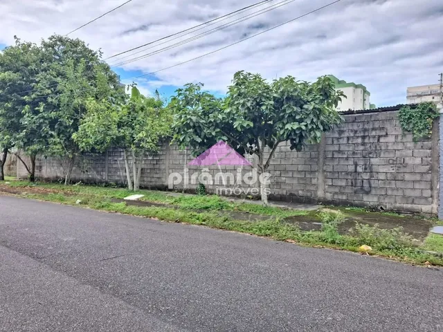 Terreno com 900m², para alugar, no bairro Parque Balneário Poiares em Caraguatatuba