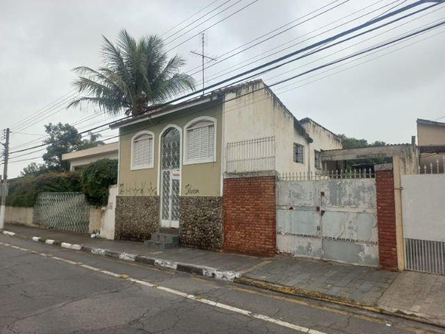 Terreno com 476m², à venda, no bairro Centro em Pindamonhangaba