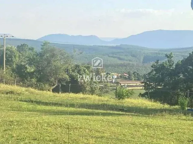 Chácara com 20000m², à venda, no bairro Distrito Piramboia em Anhembi