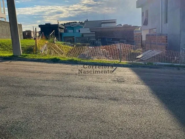 Terreno com 250m², à venda, no bairro Jardim America em Jacareí