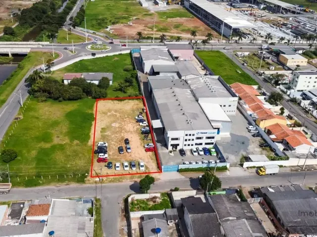 Terreno com 1475m², à venda, no bairro Vargem Grande em Pinhais