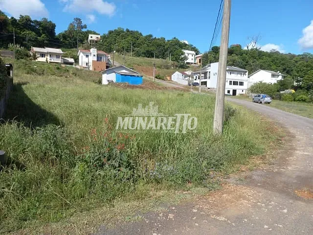 Terreno com 450m², à venda, no bairro Estados em Concórdia