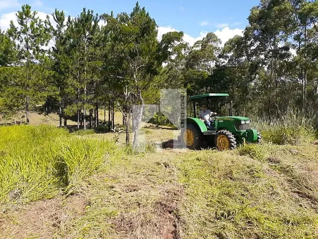 Terreno com 3158m², à venda, no bairro Parque Espelho D'Água em Jundiaí
