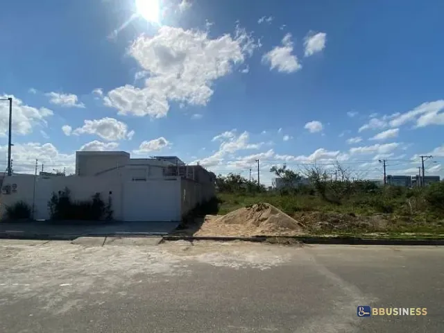 Terreno com 180m², à venda, no bairro residencial Village em Campos dos Goytacazes