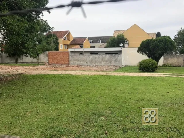 Terreno com 1112m², para alugar, no bairro Xaxim em Curitiba