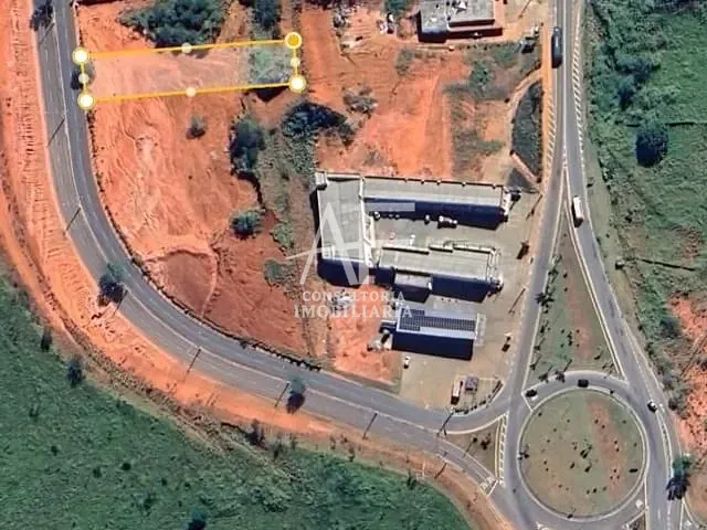 Terreno com 1400m², à venda, no bairro Jardim Baronesa em Taubaté