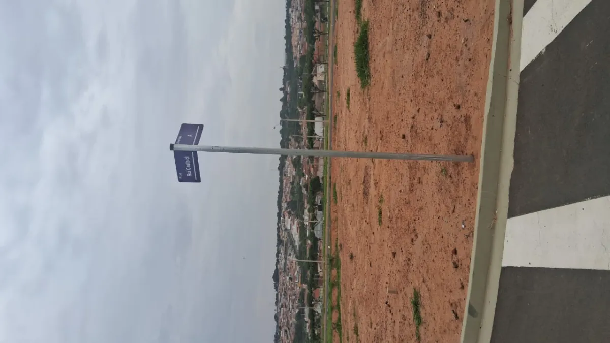 Terreno residencial para venda em Jardim Maria Luiza , 200m²