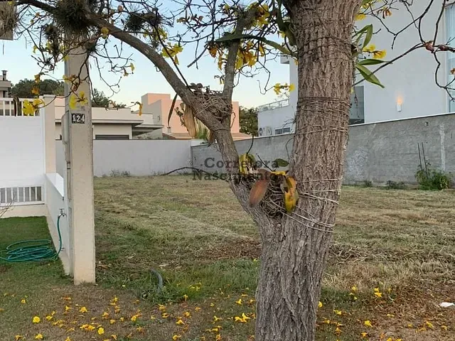 Terreno com 360m², à venda, no bairro Vila Branca em Jacareí