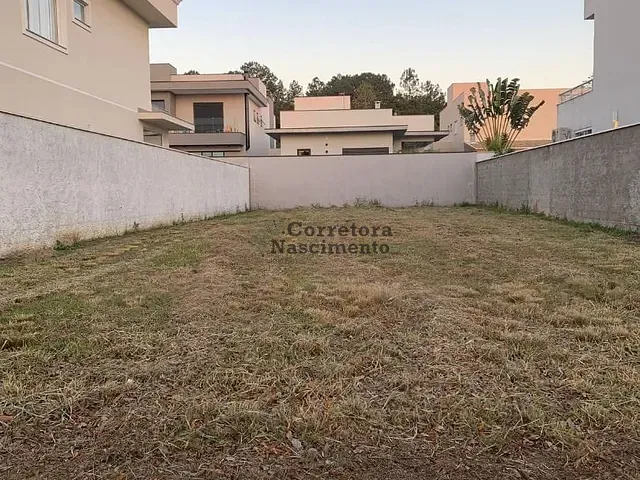 Terreno com 360m², à venda, no bairro Vila Branca em Jacareí