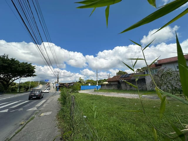 Terreno com 950m², à venda, no bairro Vila Real em Balneário Camboriú