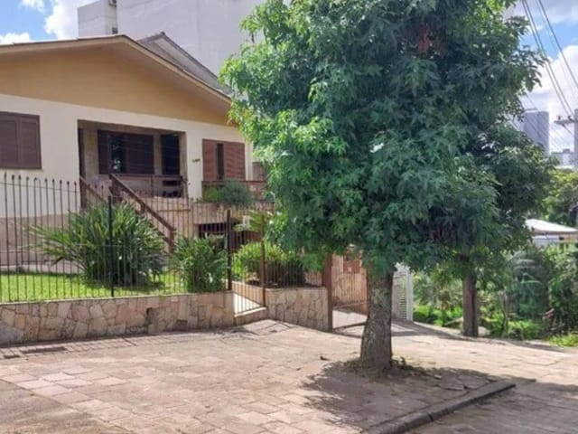 Terreno com 361m², à venda, no bairro Panazzolo em Caxias do Sul