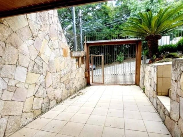 Terreno com 361m², à venda, no bairro Panazzolo em Caxias do Sul