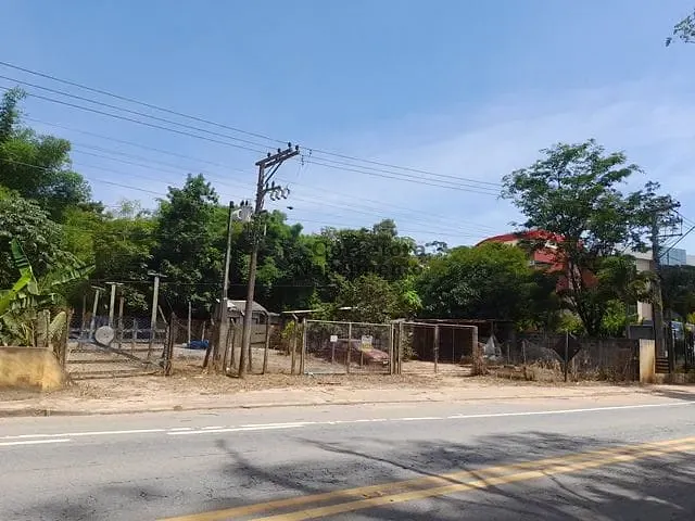Terreno com 650m², para alugar, no bairro Chácaras Rurais de Guararema em Guararema