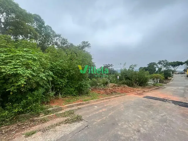 Terreno com 528m², à venda, no bairro Parque Dirce em Itaquaquecetuba