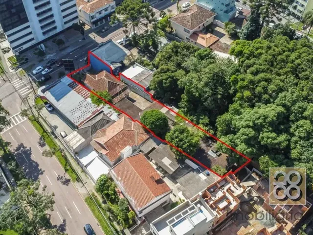 Terreno com 813m², à venda, no bairro Centro Cívico em Curitiba