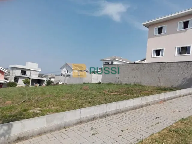 Terreno com 252m², à venda, no bairro Condomínio Residencial Mantiqueira em São José dos Campos