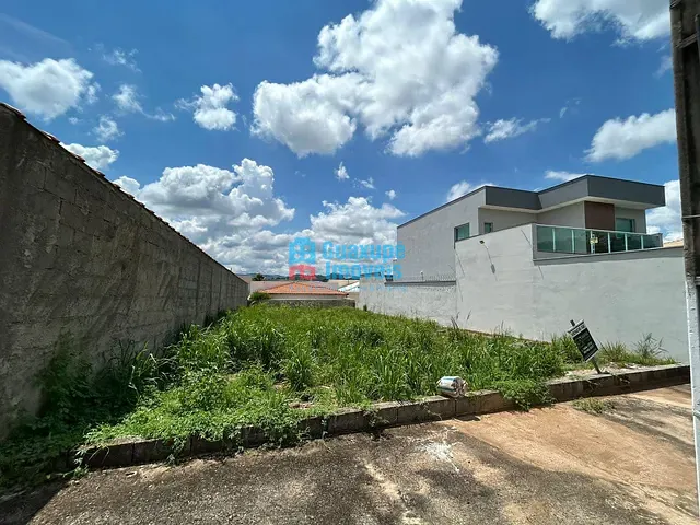 Terreno com 365m², à venda, no bairro Jardim Primavera III em Guaxupé