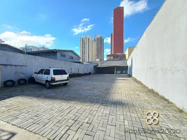 Terreno com 300m², para alugar, no bairro Centro em Curitiba
