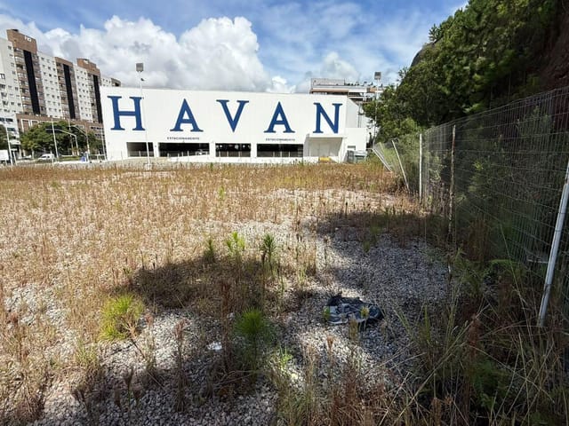 Terreno com 1127m², à venda, no bairro Nações em Balneário Camboriú
