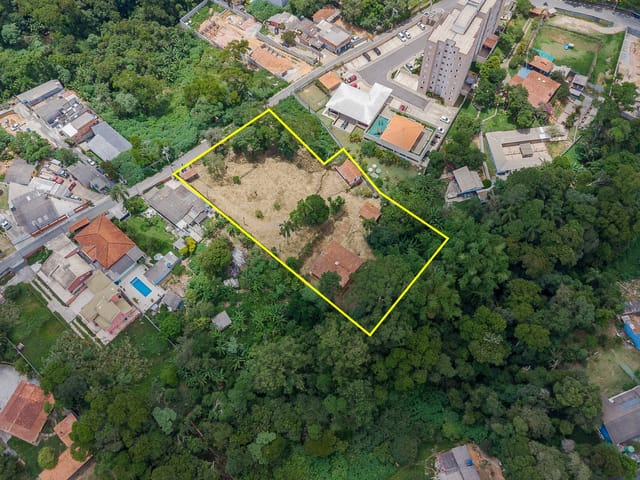 Terreno com 6200m², à venda, no bairro Centro em Vargem Grande Paulista