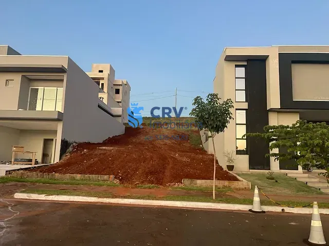 Terreno com 256m², à venda, no bairro Parque Taua em Londrina