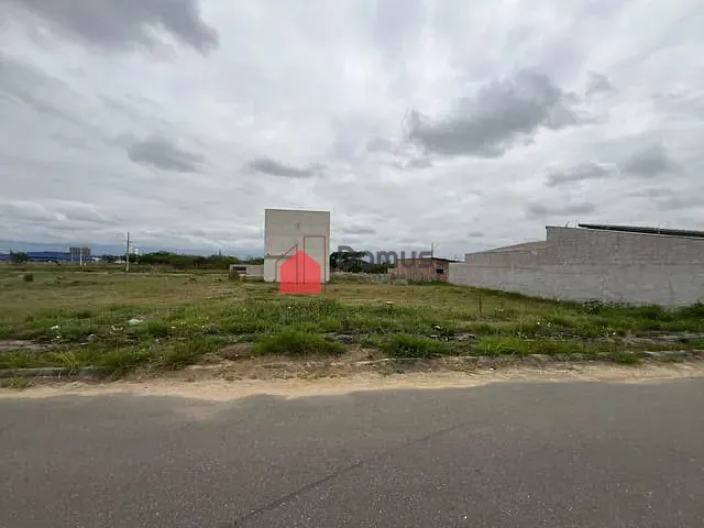 Terreno com 175m², à venda, no bairro Centro em Pindamonhangaba