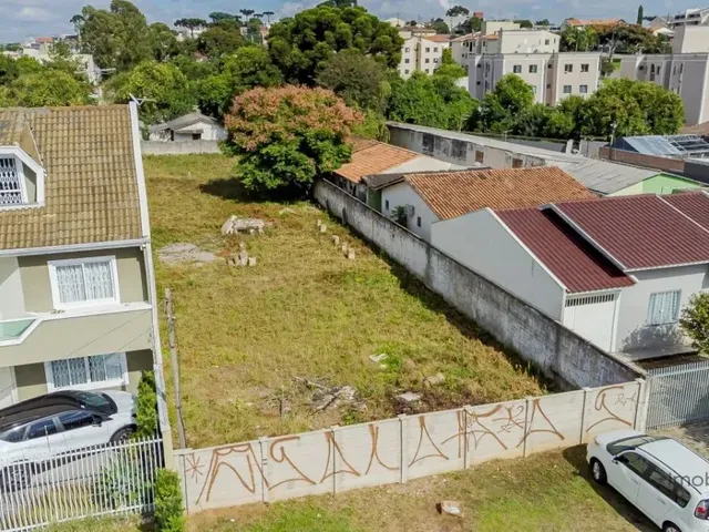 Terreno com 858m², à venda, no bairro Boqueirão em Curitiba