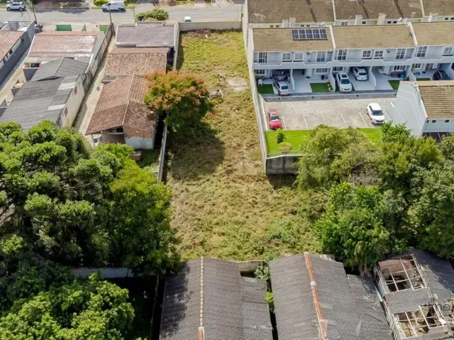 Terreno com 858m², à venda, no bairro Boqueirão em Curitiba