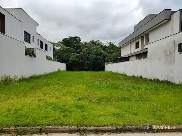 Terreno com 420m², à venda, no bairro Riviera de São Lourenço em Bertioga
