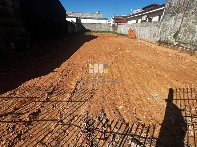 Terreno com 403m², à venda, no bairro Jardim Rosolém em Hortolândia