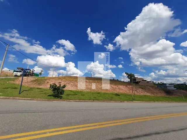 Terreno com 716m², à venda, no bairro Jardim Florestal em Jundiaí