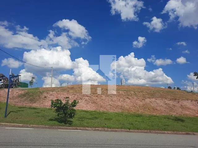 Terreno com 716m², à venda, no bairro Jardim Florestal em Jundiaí