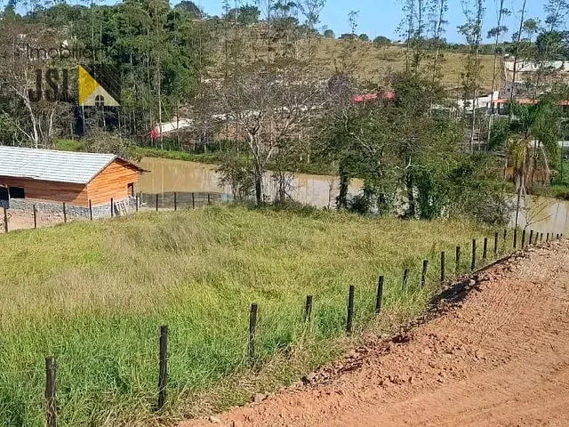 Terreno com 2000m², à venda, no bairro Chácaras Santa Maria em Jacareí