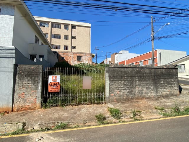 Terreno para locação no Centro, com 360m², por R$2.000,00 por mês, mais encargos!