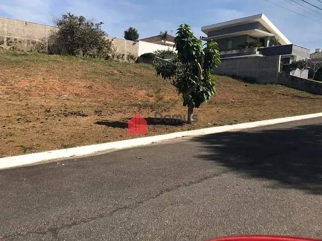 Terreno com 600m², à venda, no bairro Residencial Santa Helena em Caçapava