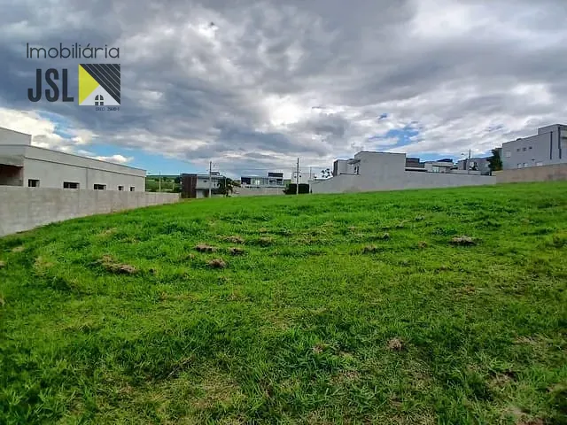 Terreno com 504m², à venda, no bairro Guamirim em Caçapava