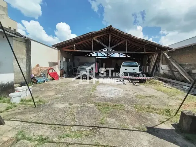 Terreno com 300m², à venda, no bairro Vila Graziani em Andradas
