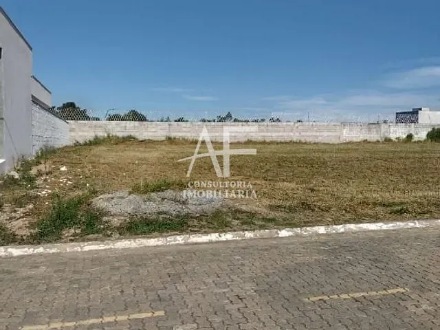 Terreno com 360m², à venda, no bairro Quiririm em Taubaté