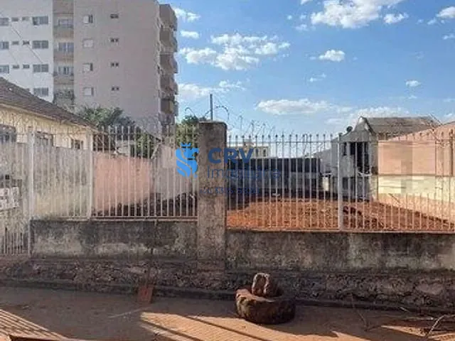 Terreno com 656m², à venda, no bairro Centro em Londrina