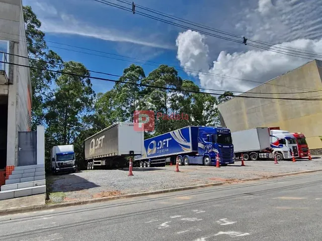Terreno com 1080m², à venda, no bairro Centro em Vargem Grande Paulista