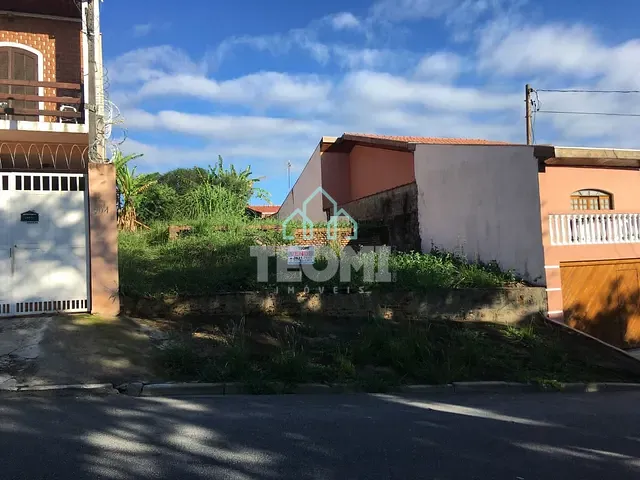 Terreno com 300m², à venda, no bairro Alto de São Pedro em Taubaté