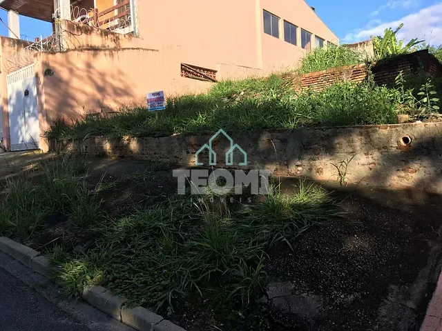 Terreno com 300m², à venda, no bairro Alto de São Pedro em Taubaté