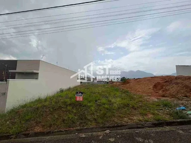 Terreno com 200m², à venda, no bairro Jardim Mirante em Andradas