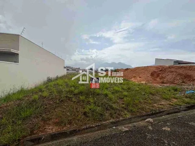 Terreno com 200m², à venda, no bairro Jardim Mirante em Andradas