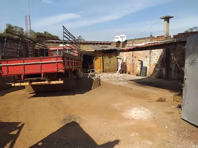 Terreno com 400m², à venda, no bairro Conjunto Águias em Arapongas