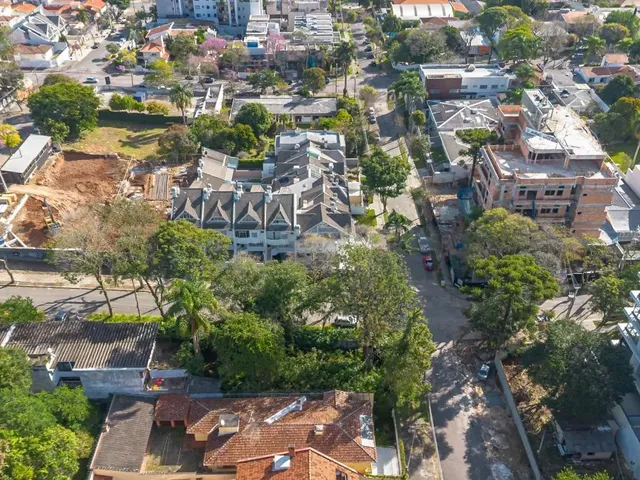 Terreno com 526m², à venda, no bairro Hugo Lange em Curitiba