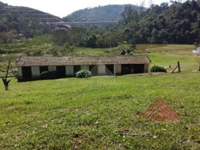 Terreno à venda, no bairro Jardim Lisboa em Ribeirão Pires