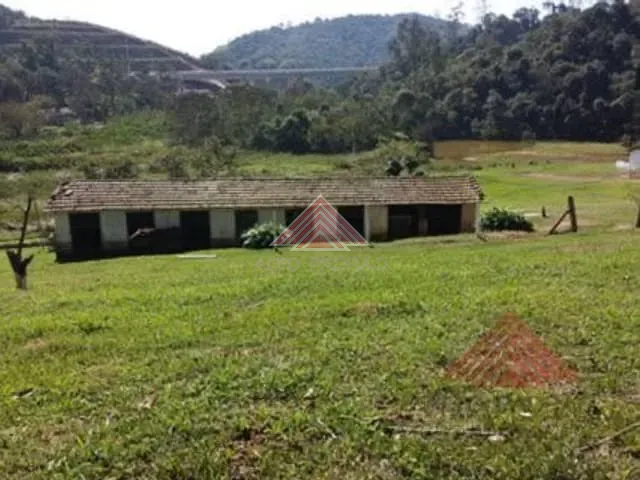 Terreno à venda, no bairro Jardim Lisboa em Ribeirão Pires