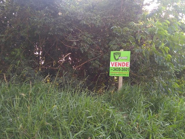 Terreno com 862m², à venda, no bairro Centro em Extrema